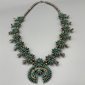 Zuni historice necklace full
