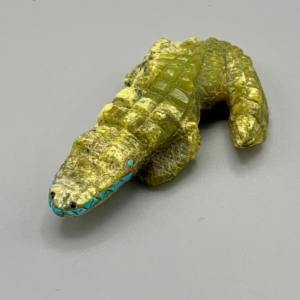 Zuni Fetish Serpentine Alligator 21043